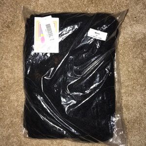 NWT black LuLaRoe limited edition Mimi wrap